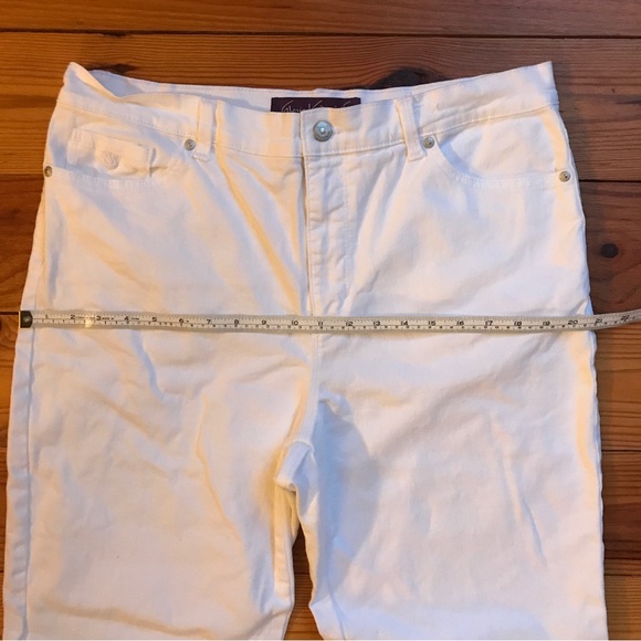 Gloria Vanderbilt Amanda White Cropped Pants Capris, EUC, 14 - Picture 4 of 11